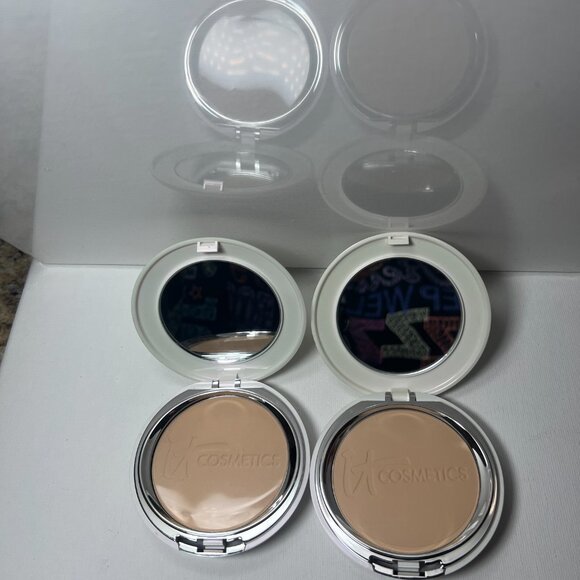 New: Two Celebration Foundation Illumination Foundation Compacts,  Light - Picture 3 of 5